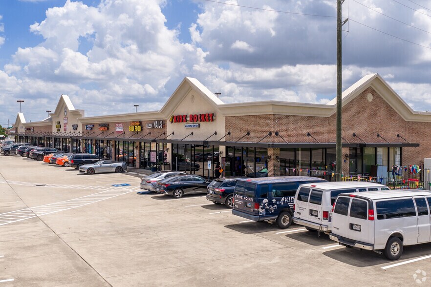 15015 Westheimer Rd, Houston, TX à louer - Photo du bâtiment - Image 1 de 13