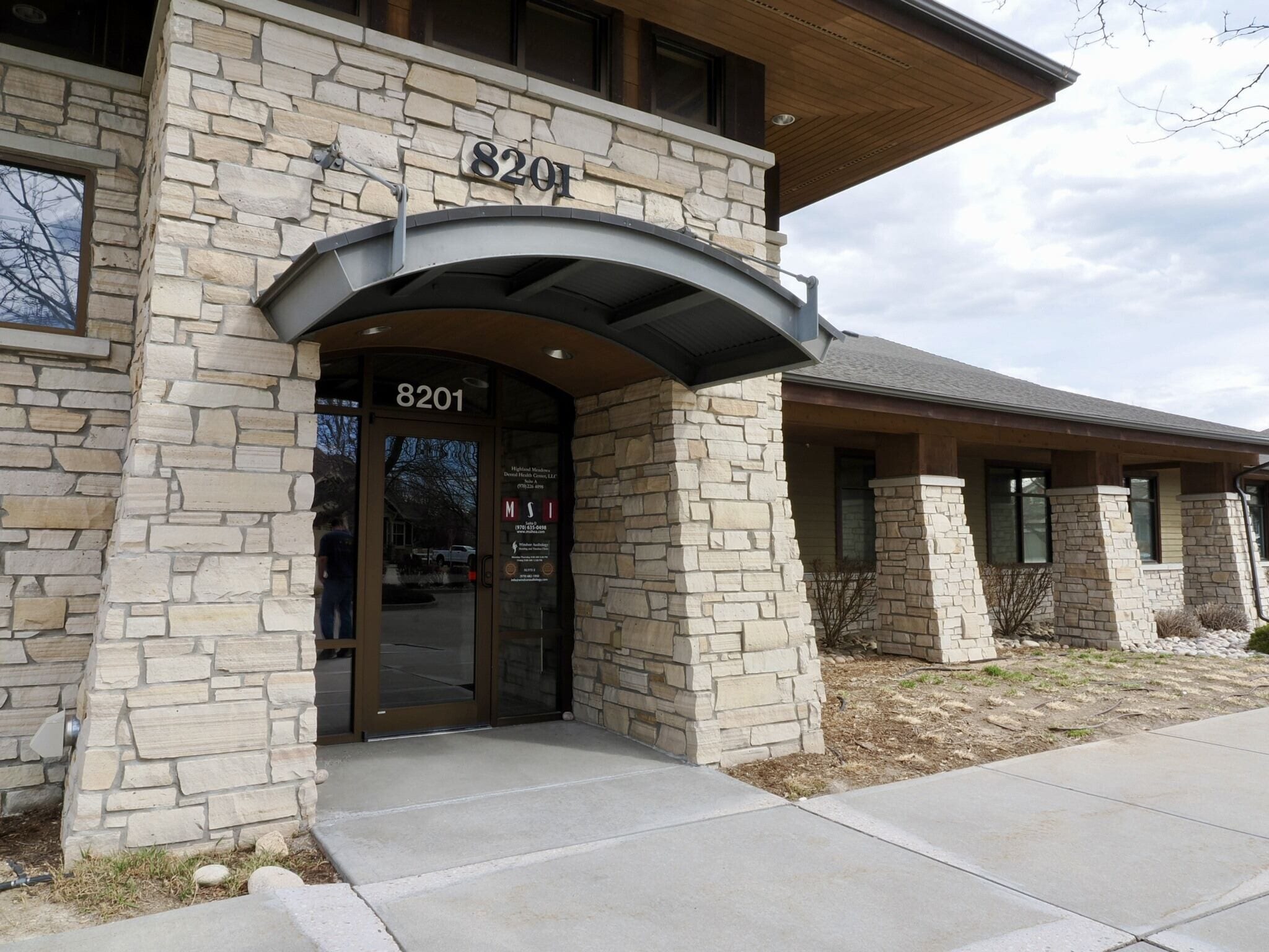 8201 Spinnaker Bay Dr, Windsor, CO à louer Photo du bâtiment- Image 1 de 6