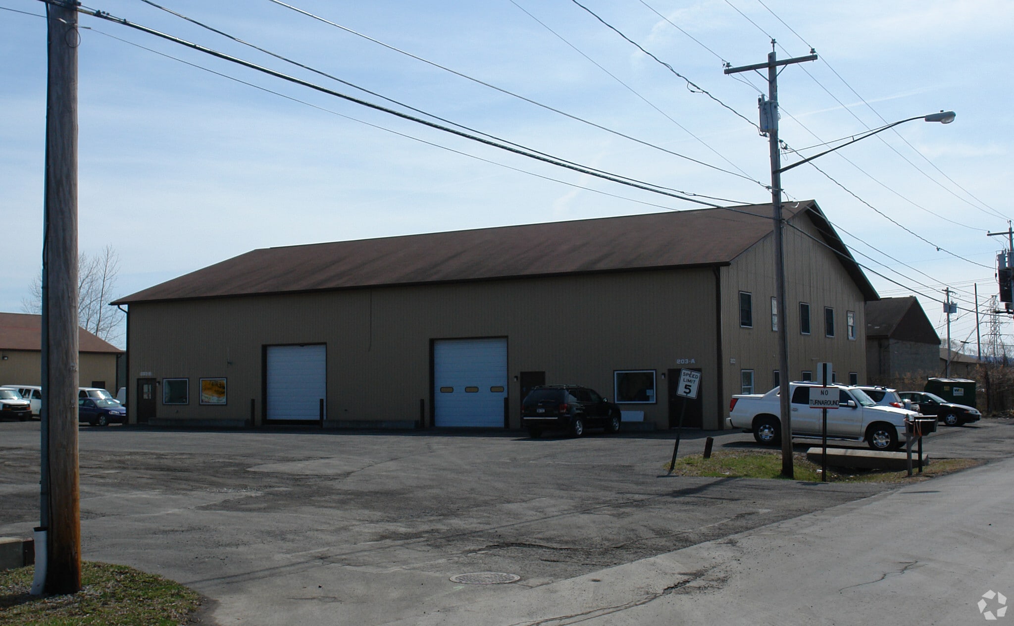 203 Bagg St, East Syracuse, NY for sale Primary Photo- Image 1 of 3