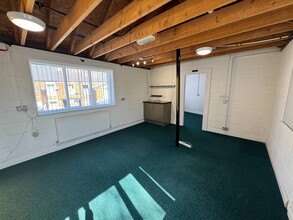 23 Arthur St, Hull for lease Building Photo- Image 2 of 7