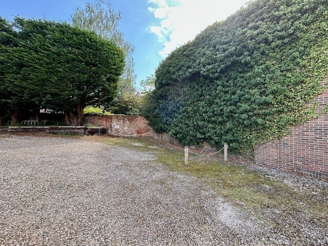 35 Oxford St, Newbury à louer - Photo du bâtiment - Image 3 de 3