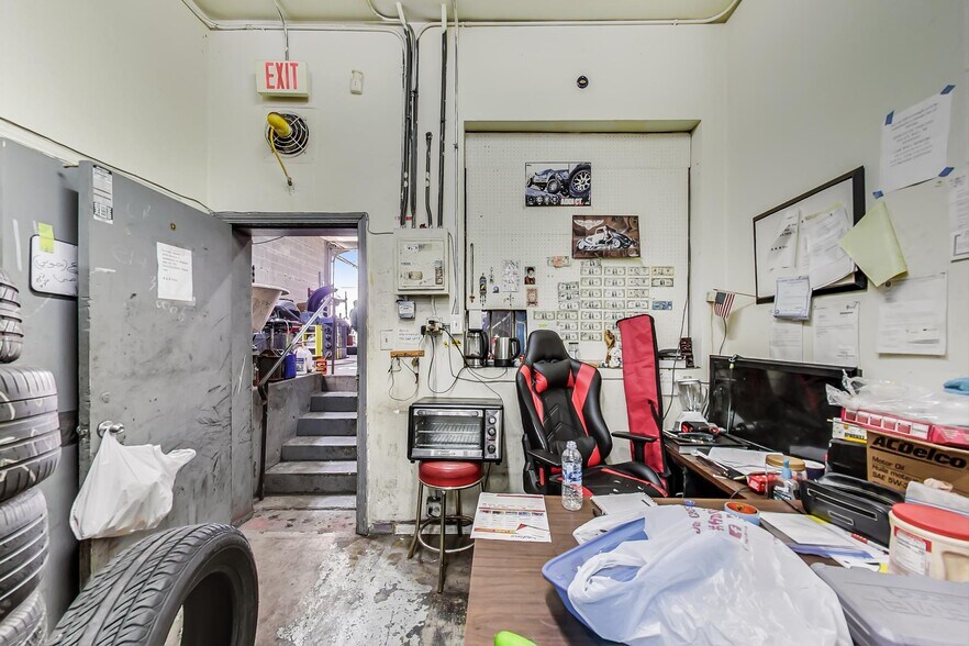 2628-2634 W Touhy Ave, Chicago, IL à vendre - Photo intérieure - Image 3 de 23