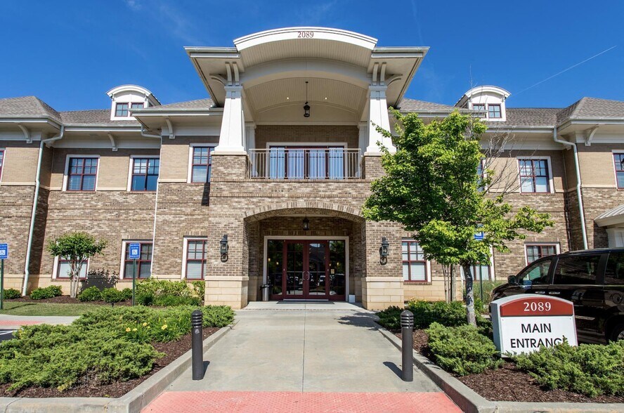 2089 Teron Trace, Dacula, GA à louer - Photo du bâtiment - Image 2 de 4