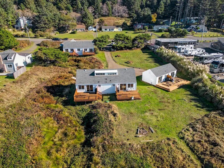 95500 Highway 101 S, Yachats, OR à vendre - Photo du bâtiment - Image 2 de 25
