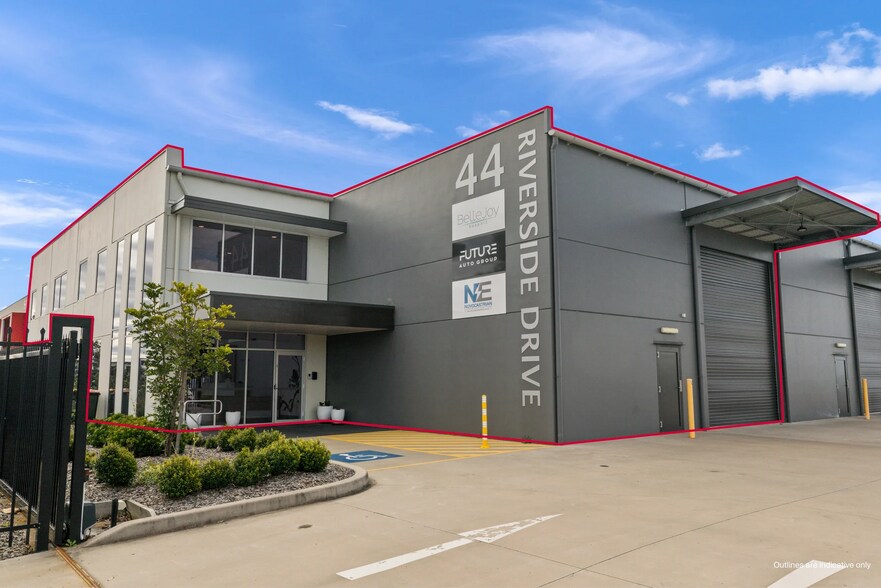 44 Riverside Dr, Mayfield West for lease - Primary Photo - Image 1 of 1