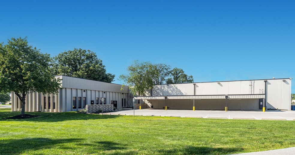 8501 Moller Rd, Indianapolis, IN for lease - Building Photo - Image 2 of 5
