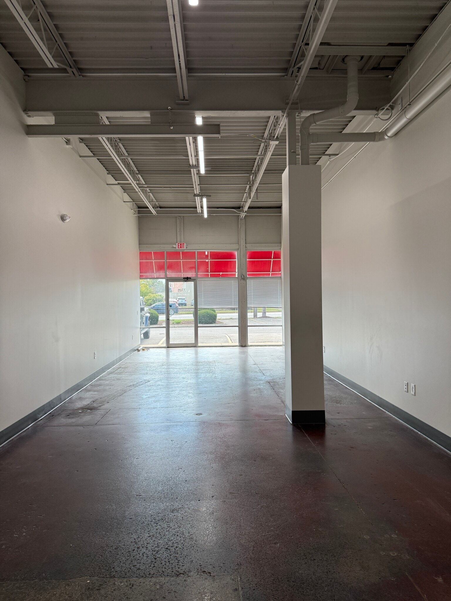 7741-7749 Mentor Ave, Mentor, OH for lease Interior Photo- Image 1 of 4