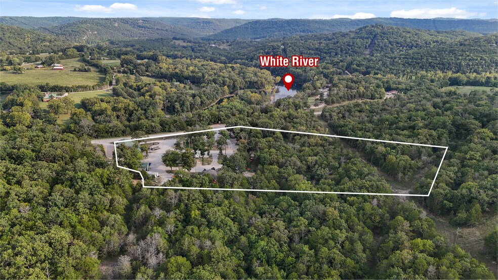 8172 Highway 187, Eureka Springs, AR à vendre - Photo du bâtiment - Image 2 de 18