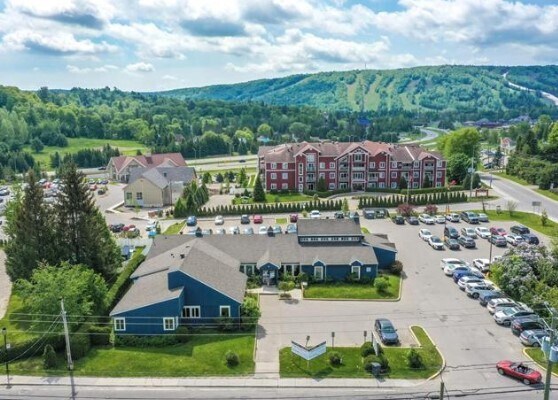 70 Rue Principale, Saint-Sauveur, QC à vendre Photo principale- Image 1 de 1