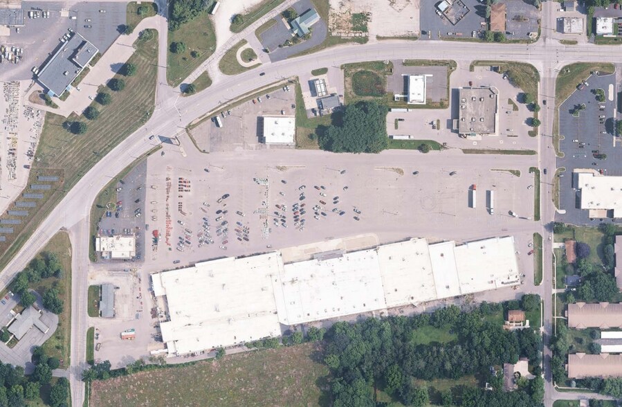 1456 W State Road 2, La Porte, IN à vendre - Photo du bâtiment - Image 2 de 4