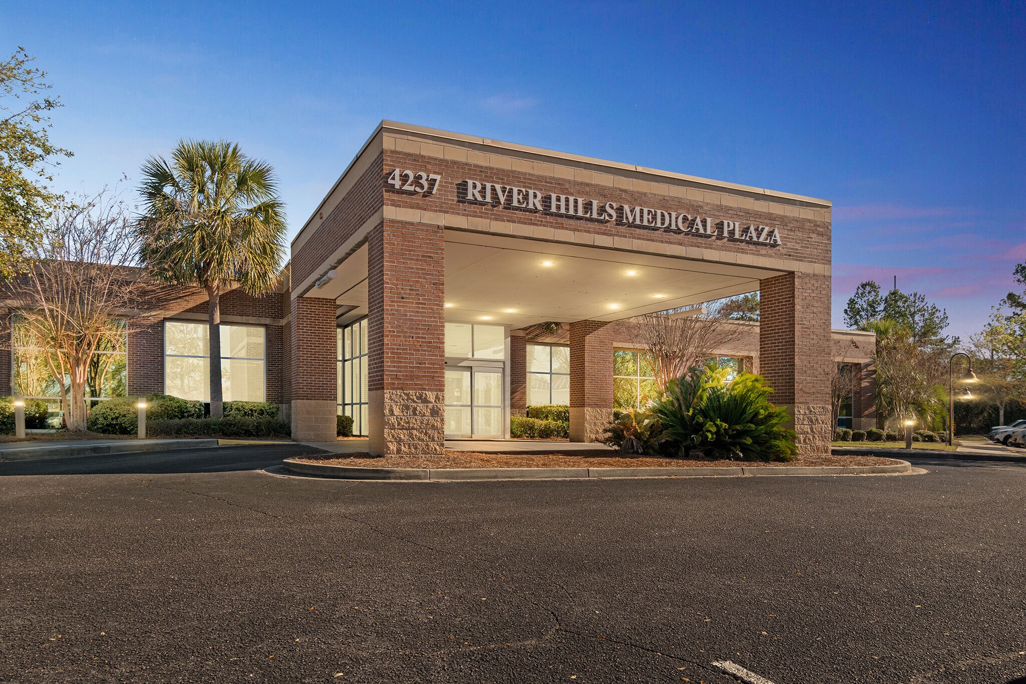 4237 River Hills Dr, Little River, SC for lease Building Photo- Image 1 of 9