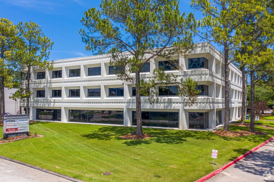 24900 Pitkin Rd, The Woodlands, TX à louer - Photo du bâtiment - Image 1 de 6