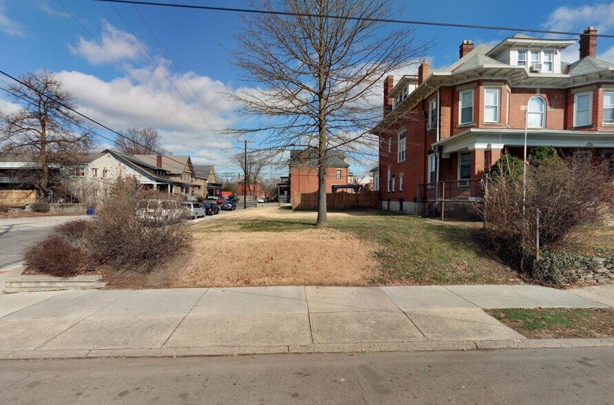 838 Bryden Rd, Columbus, OH for sale - Primary Photo - Image 1 of 2