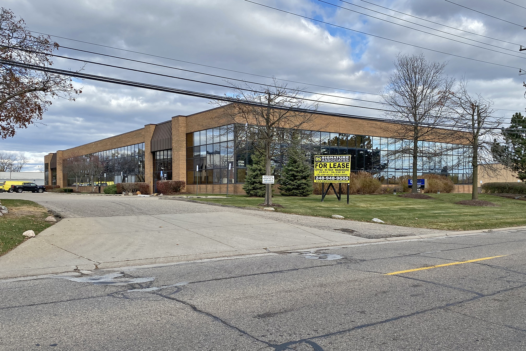 37564-37584 Amrhein Rd, Livonia, MI for lease Building Photo- Image 1 of 7