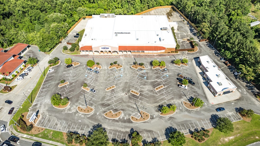 4036 Bemiss Rd, Valdosta, GA for lease - Building Photo - Image 3 of 9