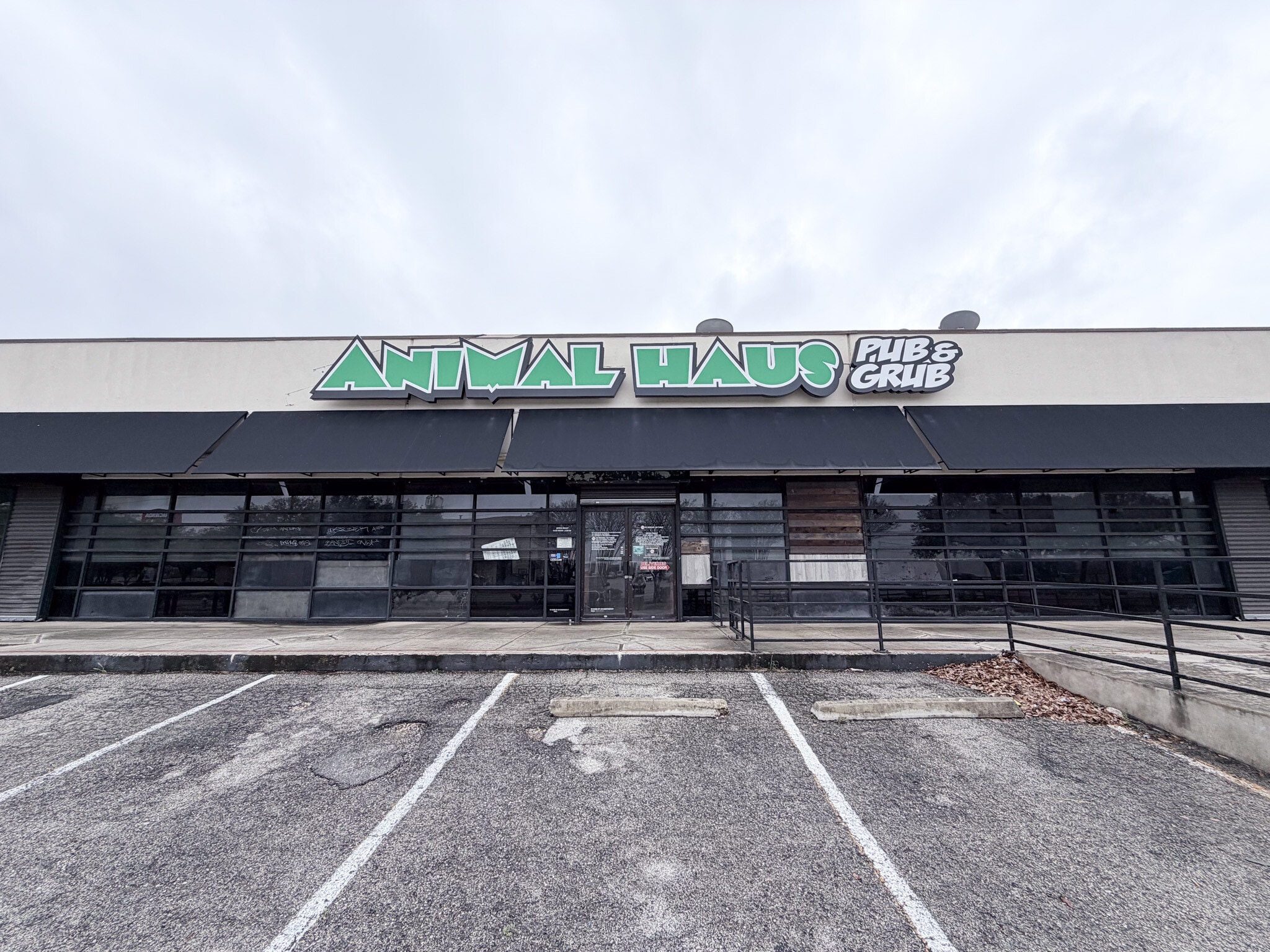 1305 SW Loop 410, San Antonio, TX for lease Interior Photo- Image 1 of 8