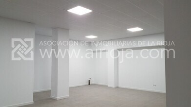 Retail in Logroño, La Rioja for lease Interior Photo- Image 1 of 4