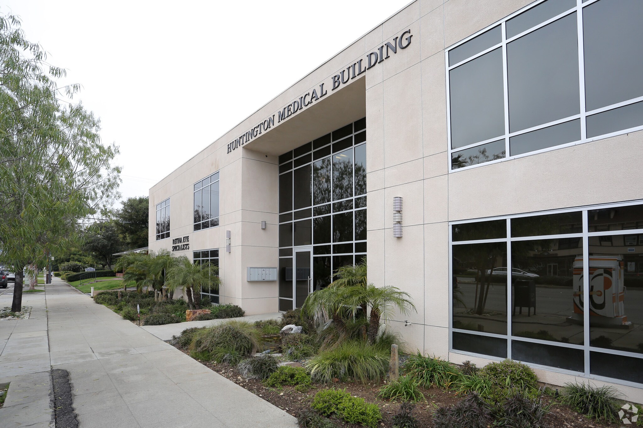 1932-1936 Huntington Dr, South Pasadena, CA for lease Primary Photo- Image 1 of 12