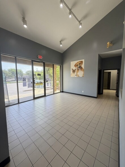 5860 Westward St, Houston, TX for sale - Building Photo - Image 2 of 6