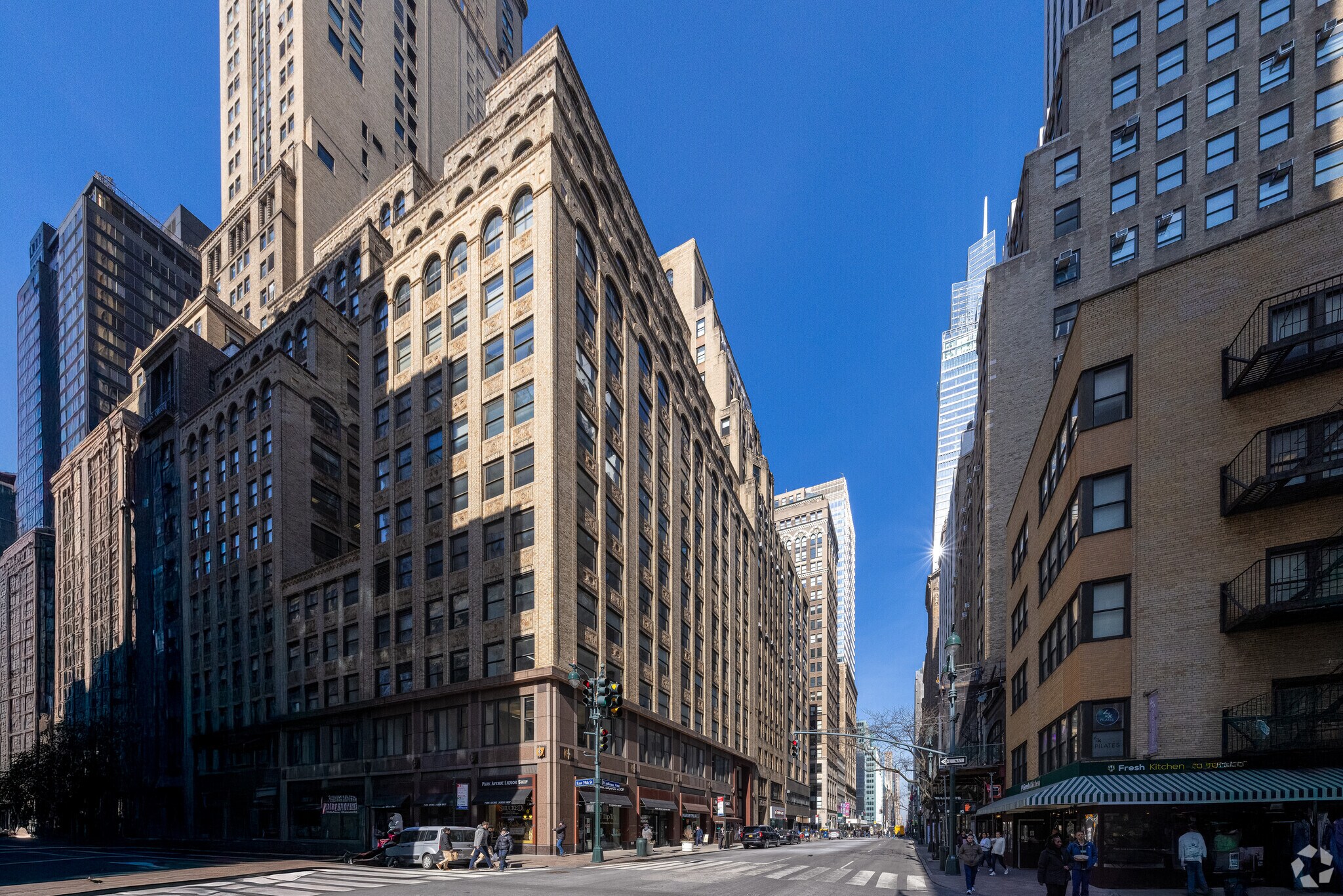 270 Madison Ave, New York, NY for lease Building Photo- Image 1 of 13