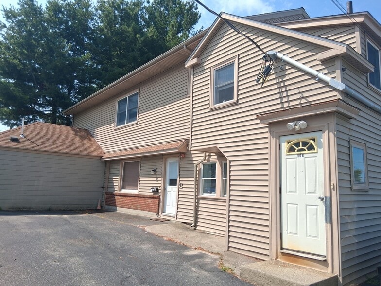 484 Burncoat St, Worcester, MA for sale - Building Photo - Image 2 of 18