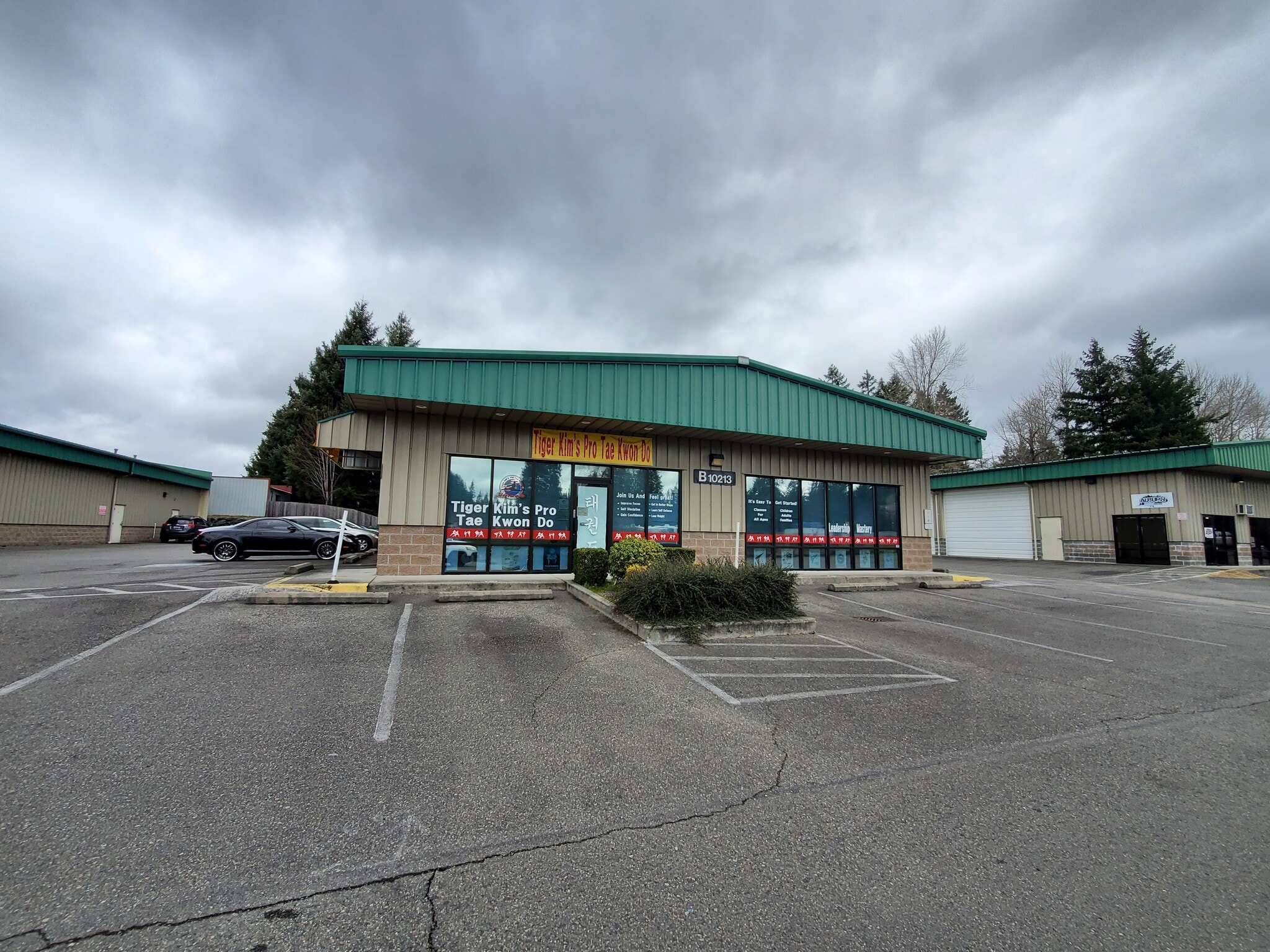 13909 Meridian Ave E, Puyallup, WA à louer Photo du bâtiment- Image 1 de 10