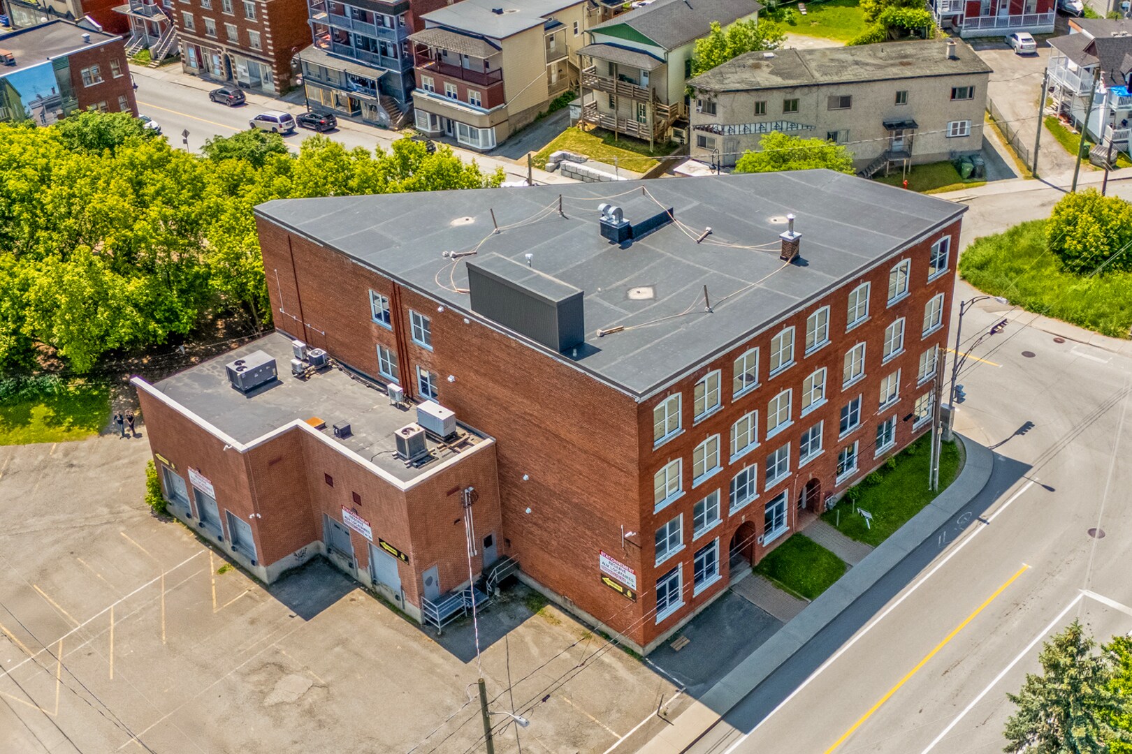 266-268 St Aberdeen, Sherbrooke, QC à louer Photo du bâtiment- Image 1 de 7
