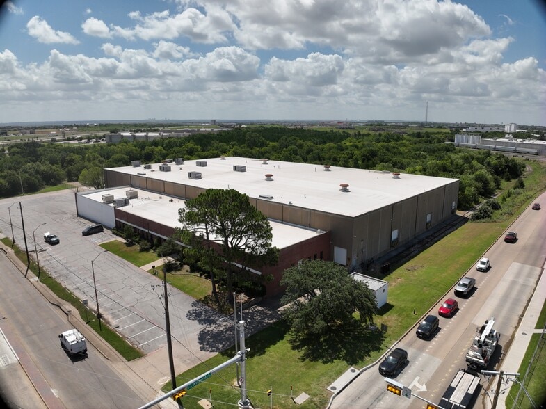 1500 E Broad St, Mansfield, TX for sale - Matterport Community - Image 2 of 33