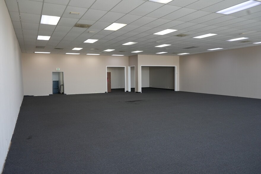 18225 Hawthorne Blvd, Torrance, CA for sale - Building Photo - Image 2 of 5