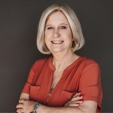 LINDA MICHAUD