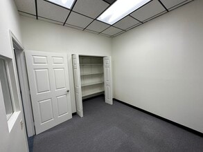 370 Neff Ave, Harrisonburg, VA à louer Photo intérieure- Image 2 de 4