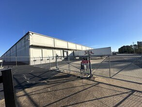 5543 E Raines Rd, Memphis, TN for lease Building Photo- Image 2 of 4