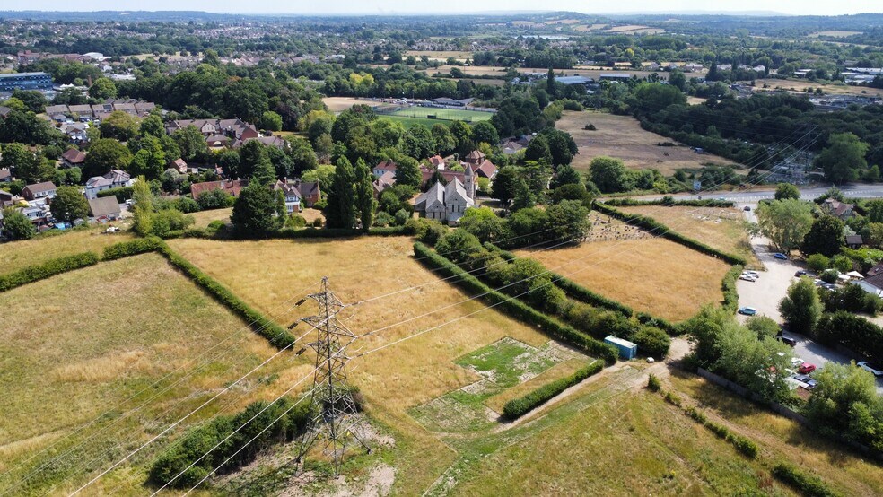 Hale Rd, Farnham à vendre - Photo principale - Image 1 de 6