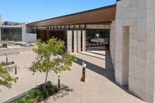 875 Hotel Cir S, San Diego, CA à vendre - Photo du bâtiment - Image 2 de 2