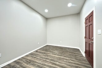 136 S Main St, Spring Grove, PA for lease Interior Photo- Image 2 of 11