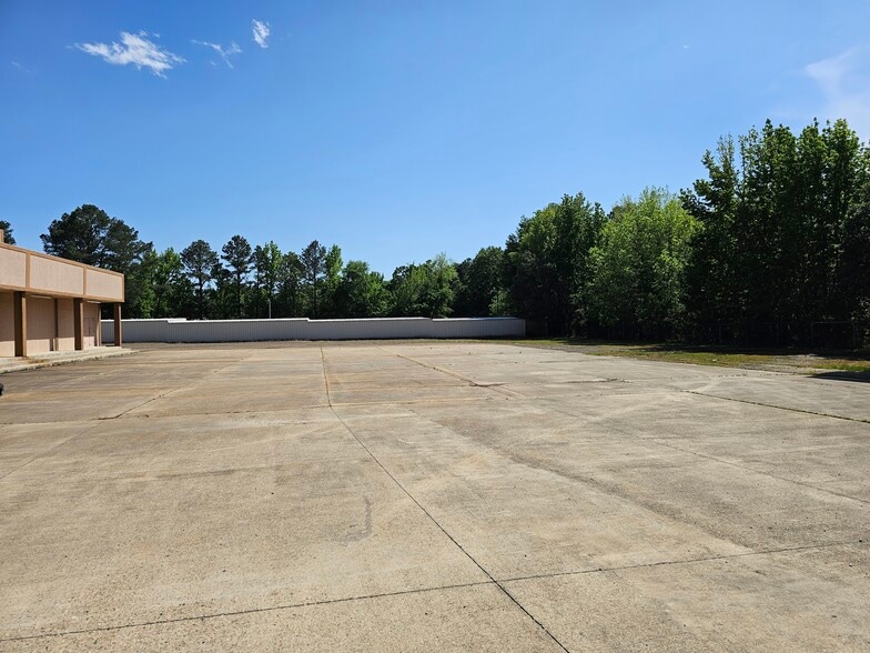 720 Realtor Ave, Texarkana, AR for lease - Building Photo - Image 2 of 4