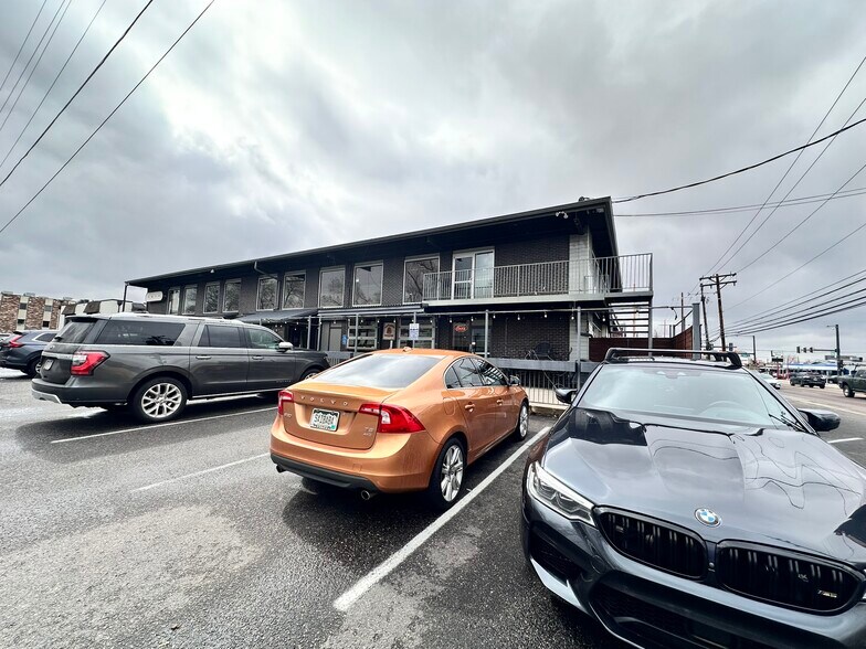 5670 E Evans Ave, Denver, CO à louer - Photo du bâtiment - Image 2 de 9