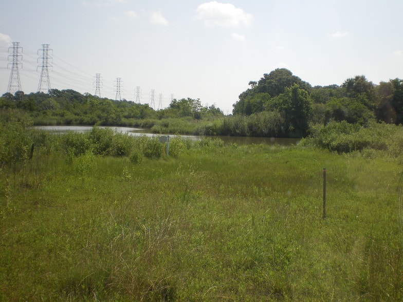 664 FM 270, League City, TX à vendre - Photo du bâtiment - Image 3 de 4