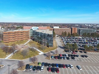 Plus de détails pour 300 Galleria Officentre, Southfield, MI - Bureau à louer