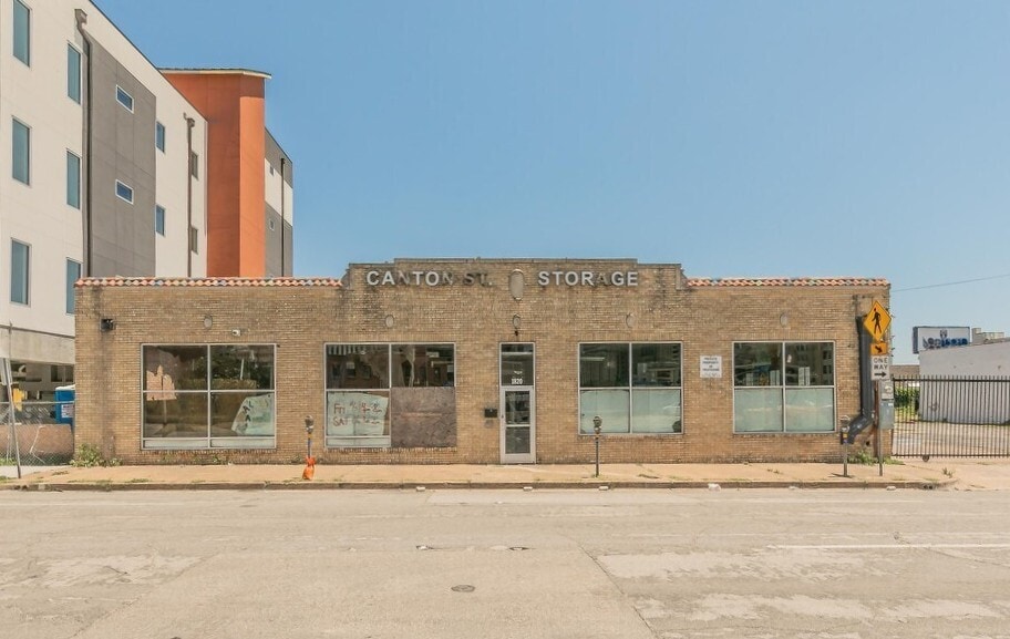 1820 Canton St, Dallas, TX for lease - Building Photo - Image 1 of 33