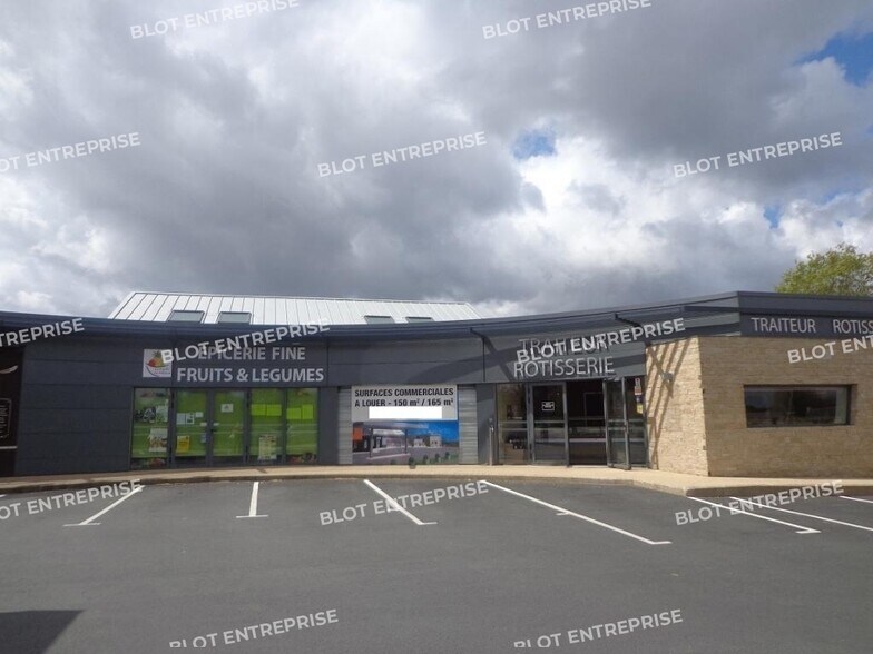 Retail in Pleuven for lease - Building Photo - Image 2 of 7
