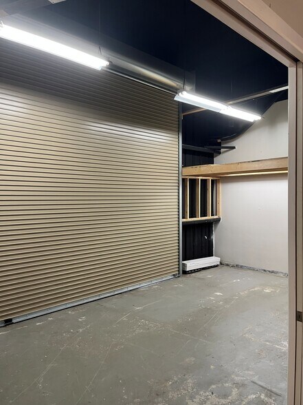 5880 Shirley St, Naples, FL à vendre - Photo intérieure - Image 3 de 7