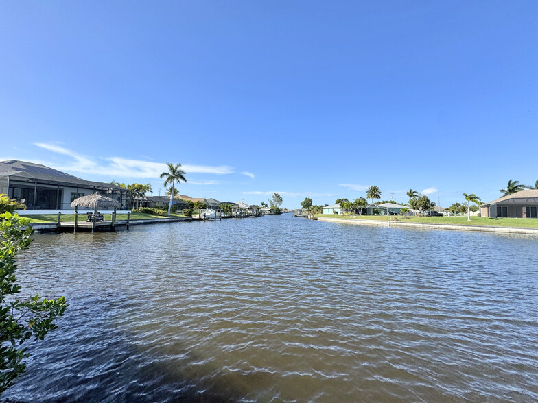 1011 SW 47th Ter, Cape Coral, FL à vendre - Photo du b timent - Image 1 de 6