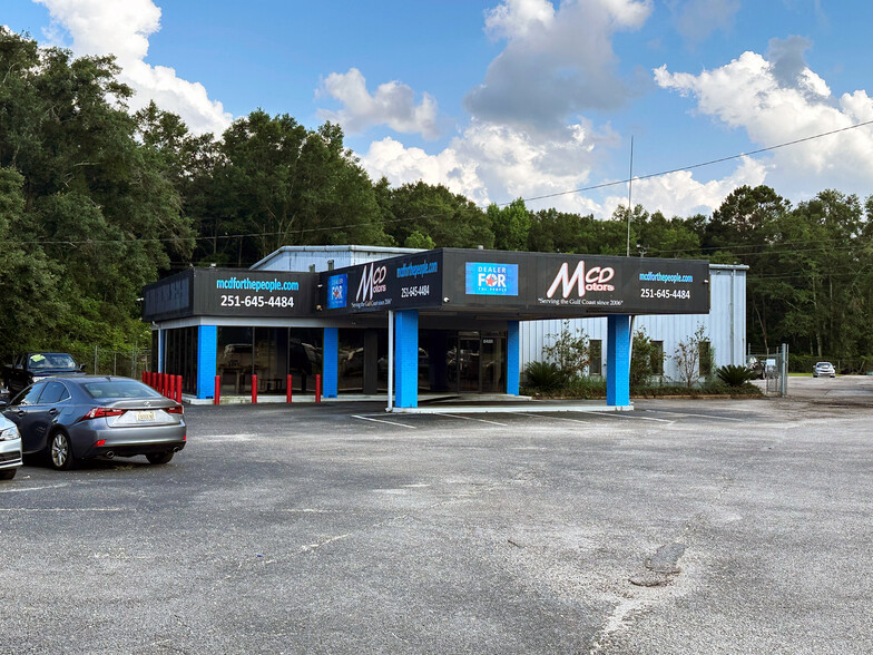 8461 Airport Blvd, Mobile, AL for sale - Building Photo - Image 1 of 33