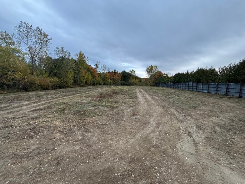 489 Rathe Rd, Colchester, VT à louer - Photo du bâtiment - Image 3 de 5