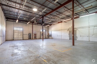 9681-9725 Rue Clément, Montréal, QC for lease Interior Photo- Image 2 of 3