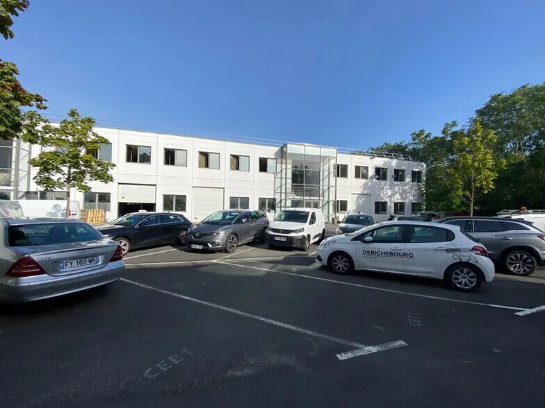 Flex in Argenteuil for lease - Primary Photo - Image 1 of 4