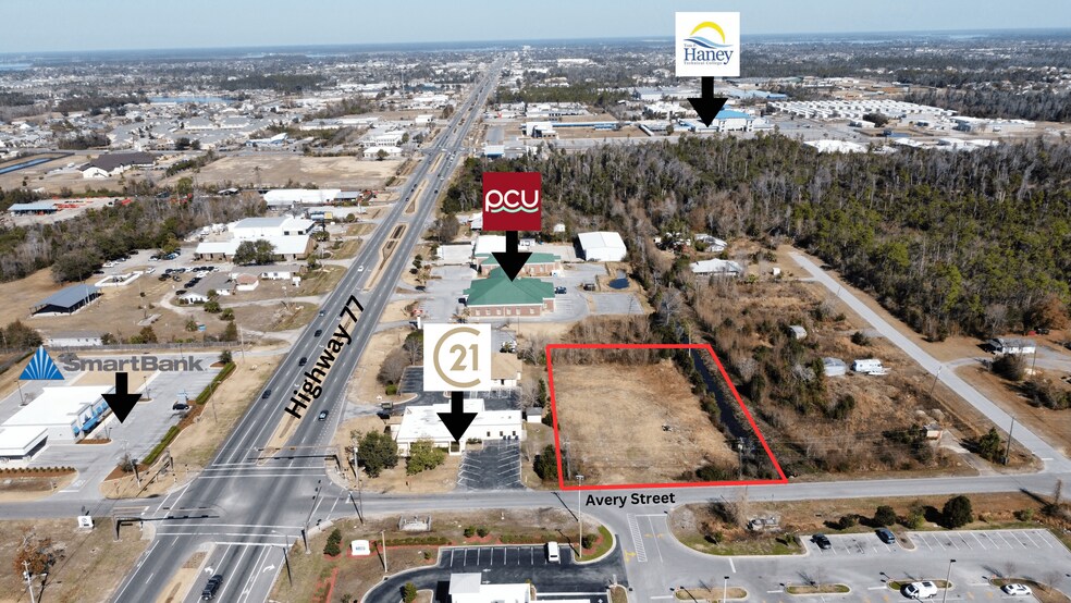 721 Avery St, Panama City, FL à vendre - Photo du bâtiment - Image 2 de 12