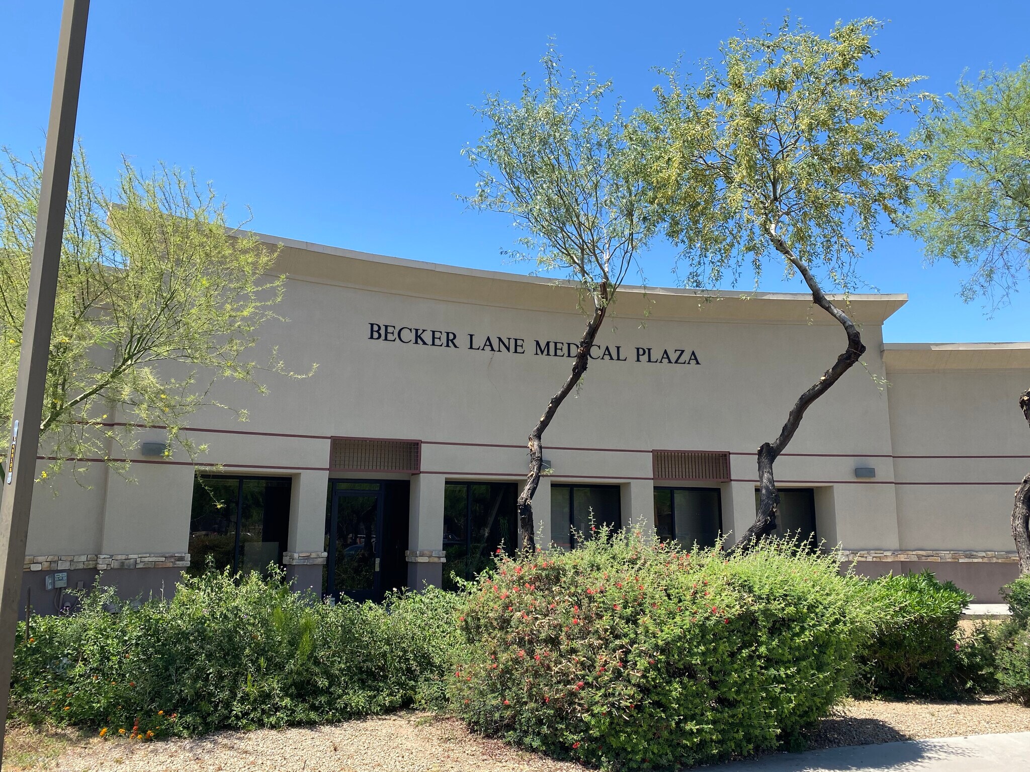 8896 E Becker Ln, Scottsdale, AZ for lease Interior Photo- Image 1 of 1