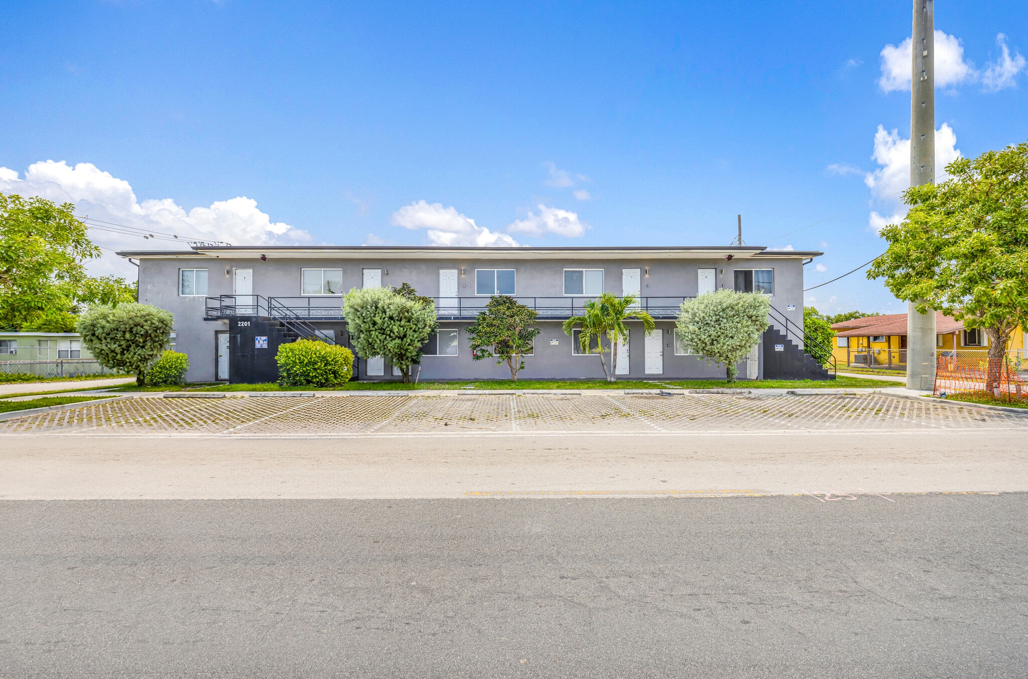 2201 Greene St, Hollywood, FL for sale Primary Photo- Image 1 of 28